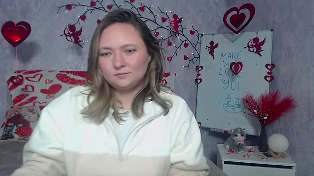 Snapshot of SallyVerda chatting on February 10, 7:51 pm SallyVerda online show from February 10, 7:51 pm