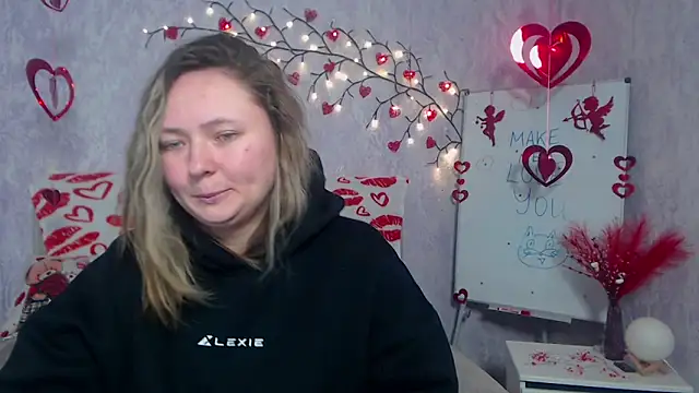 Snapshot of SallyVerda chatting on February 12, 8:37 pm SallyVerda online show from February 12, 8:37 pm