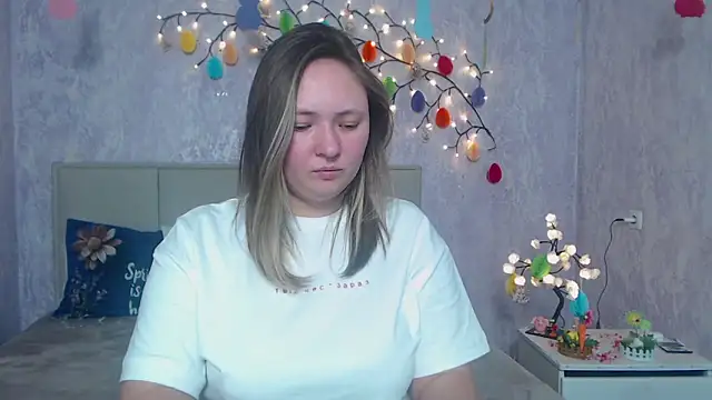 SallyVerda online show from April 13, 6:35 pm