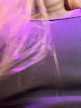 Amber Martins  online show from March 1, 6:00 pm