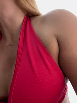 Amber Martins  online show from March 10, 9:53 pm