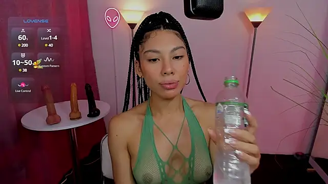 Snapshot of Dayanna_tecca chatting on March 12, 11:01 pm Dayanna tecca online show from March 12, 11:01 pm