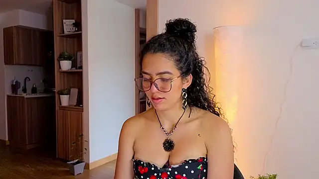 arteverena online show from April 10, 8:24 pm