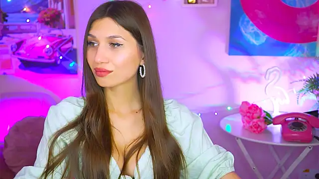 Snapshot of MollyPerry chatting on December 17, 7:15 pm MollyPerry online show from December 17, 7:15 pm