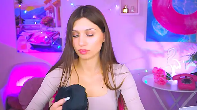 Snapshot of MollyPerry chatting on December 18, 4:06 pm MollyPerry online show from December 18, 4:06 pm