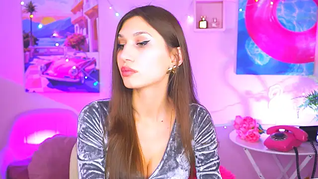 Snapshot of MollyPerry chatting on December 20, 10:11 pm MollyPerry online show from December 20, 10:11 pm