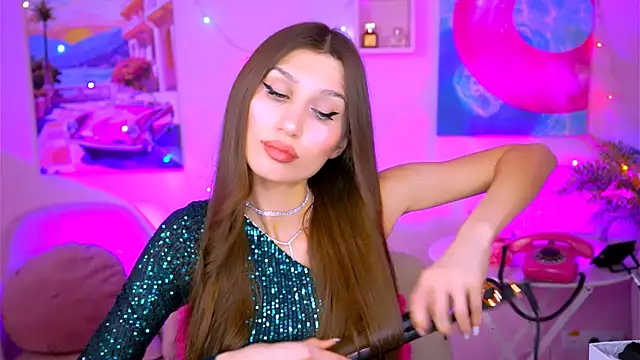 Snapshot of MollyPerry chatting on December 25, 4:11 pm MollyPerry online show from December 25, 4:11 pm