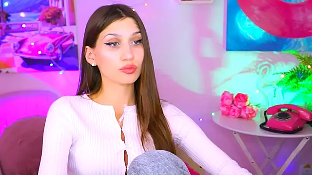 Snapshot of MollyPerry chatting on January 10, 10:15 pm MollyPerry online show from January 10, 10:15 pm