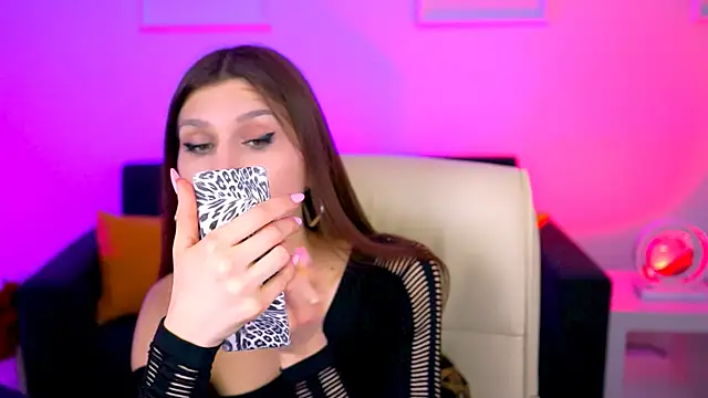 Snapshot of MollyPerry chatting on March 15, 4:21 pm MollyPerry online show from March 15, 4:21 pm