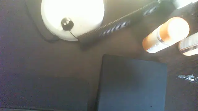 Snapshot of Esona5 chatting on June 1, 12:18 pm Esona5 online show from June 1, 12:18 pm