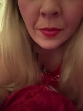 Snapshot of xxcurvyjessiexx chatting on January 28, 8:36 pm xxcurvyjessiexx online show from January 28, 8:36 pm