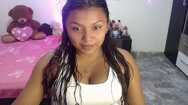 Snapshot of sexysusan4you chatting on March 8, 5:17 pm sexysusan4you online show from March 8, 5:17 pm