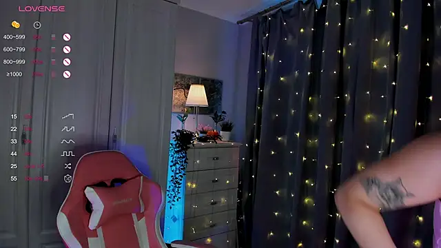 FreyaRaya online show from March 8, 10:22 am