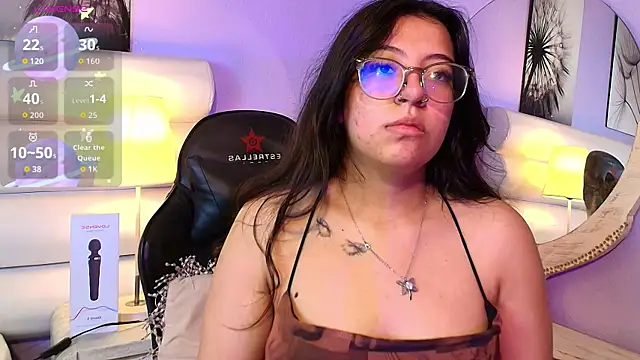 Snapshot of milan_sweet chatting on July 3, 8:26 pm milan sweet online show from July 3, 8:26 pm