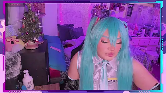 Snapshot of MegariaB chatting on December 9, 4:12 am MegariaB online show from December 9, 4:12 am