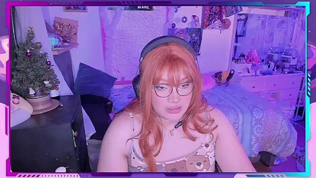 Snapshot of MegariaB chatting on December 29, 4:27 am MegariaB online show from December 29, 4:27 am