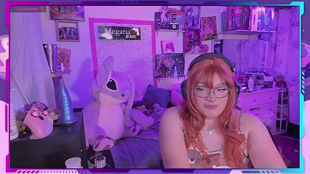 Snapshot of MegariaB chatting on February 11, 4:33 am MegariaB online show from February 11, 4:33 am