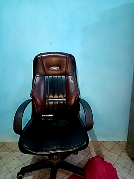 Snapshot of Dayna-36 chatting on February 24, 11:52 pm Dayna-36 online show from February 24, 11:52 pm