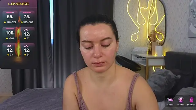 Snapshot of YourSweetDream_ chatting on March 12, 8:08 am YourSweetDream online show from March 12, 8:08 am