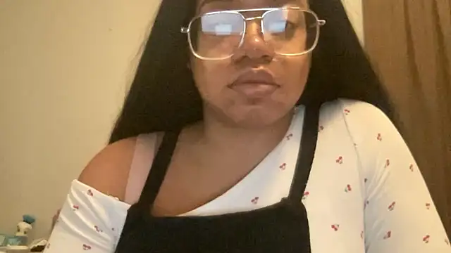 MommyConfident online show from January 16, 9:19 pm