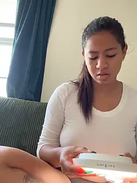 VanessaBling online show from November 29, 9:07 pm