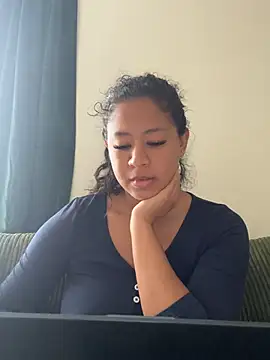 Snapshot of VanessaBling chatting on February 19, 4:58 pm VanessaBling online show from February 19, 4:58 pm