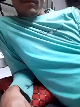 Snapshot of Burhade-- chatting on February 6, 5:38 pm Burhade-- online show from February 6, 5:38 pm