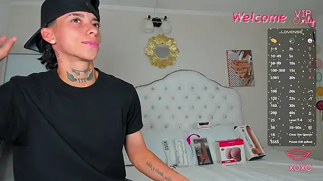 AmberAdams  online show from February 9, 4:33 pm