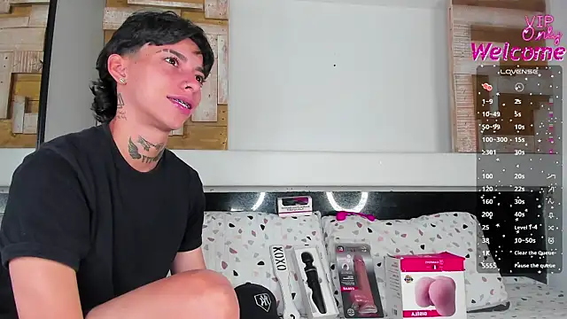 AmberAdams  online show from February 23, 3:53 pm