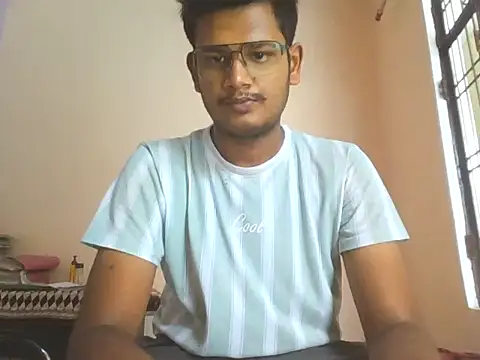 Snapshot of Dusky_Aarav chatting on July 9, 6:50 am Dusky Aarav online show from July 9, 6:50 am