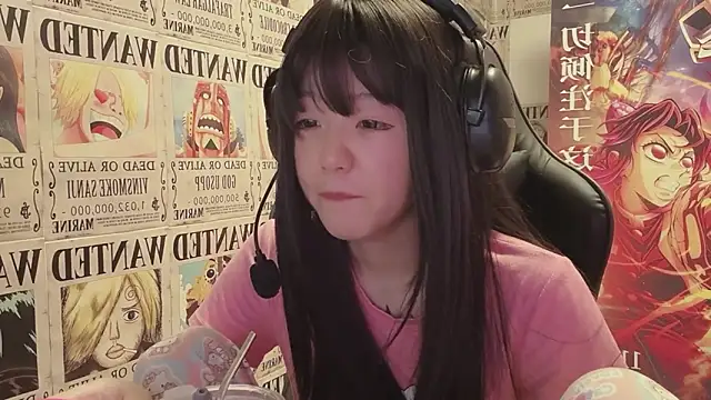 Snapshot of SNAKEgirlQAQ chatting on May 31, 4:25 pm SNAKEgirlQAQ online show from May 31, 4:25 pm