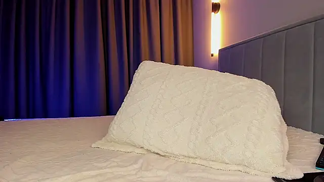 Amazing  bitch online show from February 19, 9:11 pm