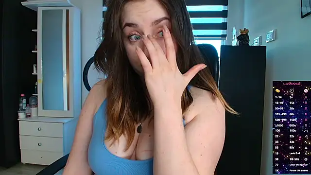 Snapshot of miss_seline chatting on June 11, 10:52 pm miss seline online show from June 11, 10:52 pm