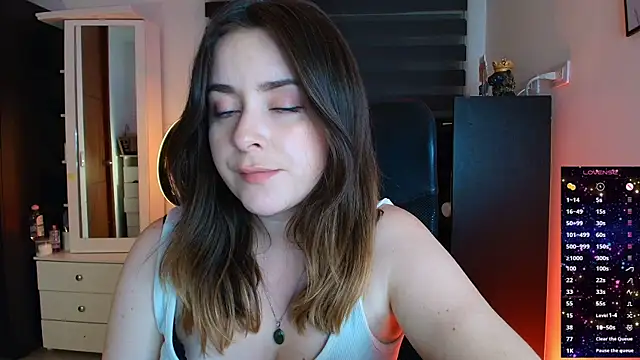 Snapshot of miss_seline chatting on June 12, 11:46 pm miss seline online show from June 12, 11:46 pm