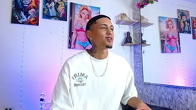 Snapshot of Liam_lee chatting on October 10, 1:10 pm Liam lee online show from October 10, 1:10 pm