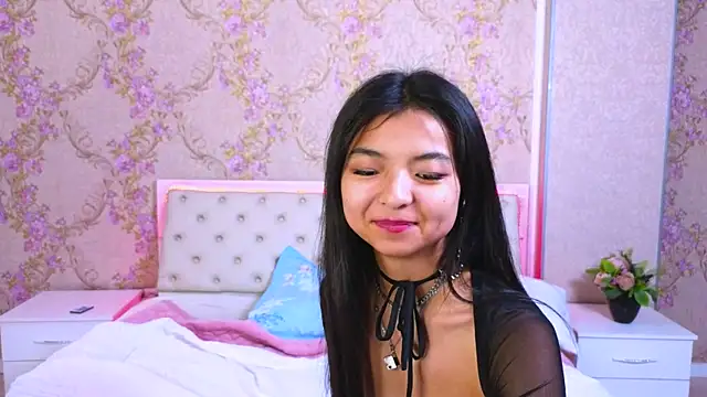 Snapshot of Shy_Kira chatting on January 22, 7:13 pm Shy Kira online show from January 22, 7:13 pm