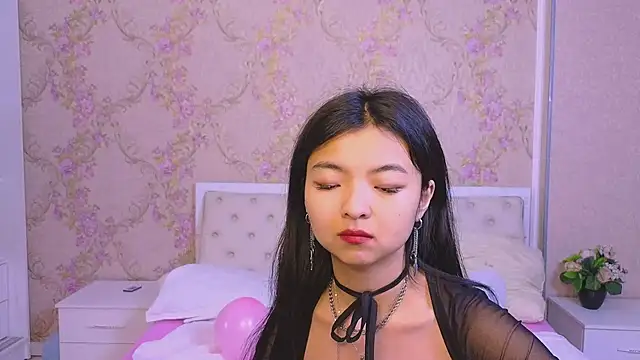 Snapshot of Shy_Kira chatting on February 3, 12:36 pm Shy Kira online show from February 3, 12:36 pm