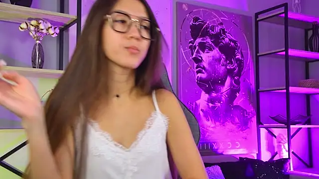 Snapshot of LanaBaker chatting on November 6, 2:45 am LanaBaker online show from November 6, 2:45 am