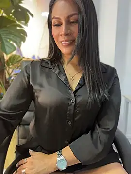 Sofia Convers online show from May 22, 1:06 pm