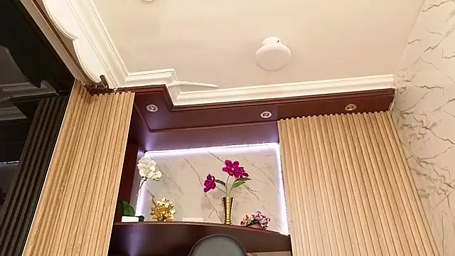 AmberNix online show from February 2, 2:38 pm