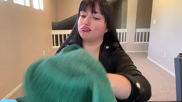 rubybabyxo online show from October 28, 10:12 pm