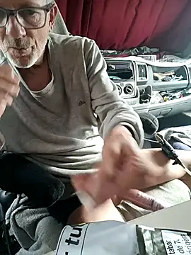 Snapshot of richa22cm chatting on September 26, 7:56 am richa22cm online show from September 26, 7:56 am