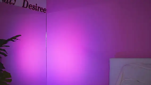 NatyDesiree online show from March 5, 11:17 am