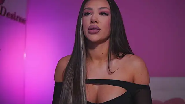 NatyDesiree online show from March 18, 5:09 am