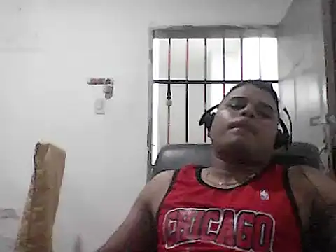 Snapshot of SaucyAffair0 chatting on March 8, 11:18 pm SaucyAffair0 online show from March 8, 11:18 pm