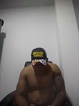 Snapshot of SaucyAffair0 chatting on March 11, 9:37 pm SaucyAffair0 online show from March 11, 9:37 pm