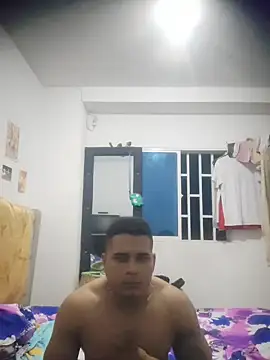 Snapshot of SaucyAffair0 chatting on September 28, 2:06 am SaucyAffair0 online show from September 28, 2:06 am