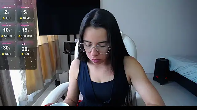 Snapshot of Mariam_Gomezxxx chatting on January 28, 6:17 pm Mariam Gomezxxx online show from January 28, 6:17 pm