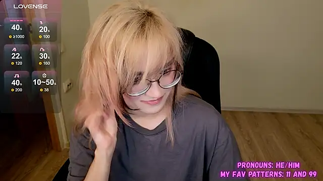 Snapshot of CuteYukiKun chatting on September 26, 8:35 pm CuteYukiKun online show from September 26, 8:35 pm