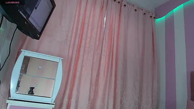 zaleya mateus online show from September 13, 1:00 pm